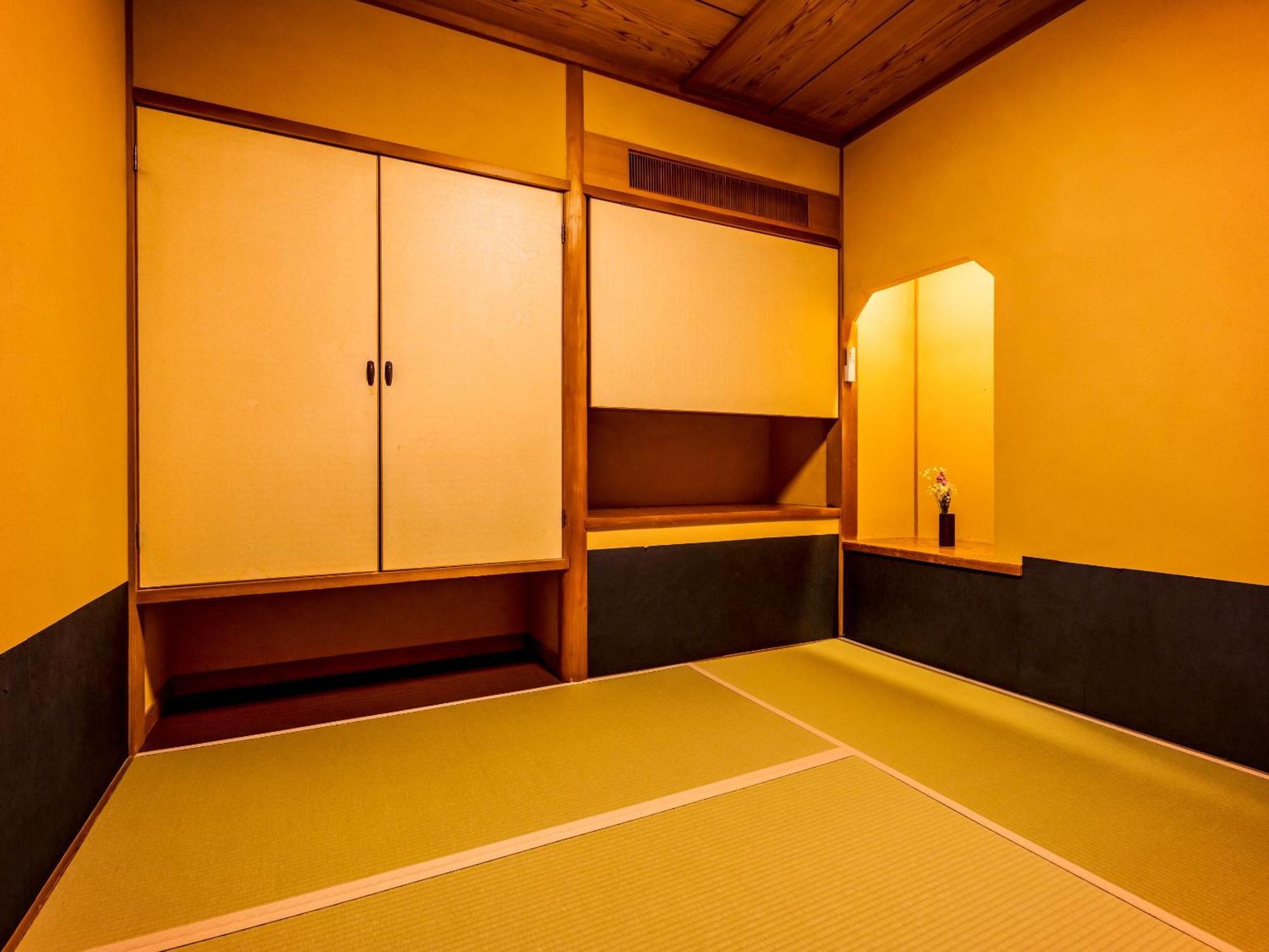 Ooedo Onsen Monogatari Yamashiro Saichoraku Hotell Kaga  Rum bild