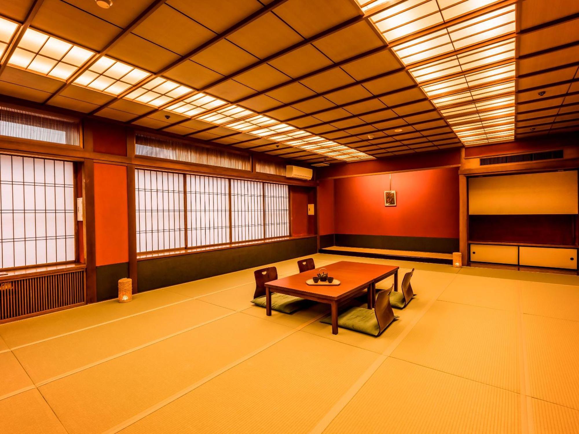 Ooedo Onsen Monogatari Yamashiro Saichoraku Hotell Kaga  Rum bild